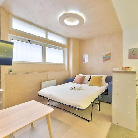 Guestready - Atypic Studio Near Montmartre Apartman Párizs Kültér fotó