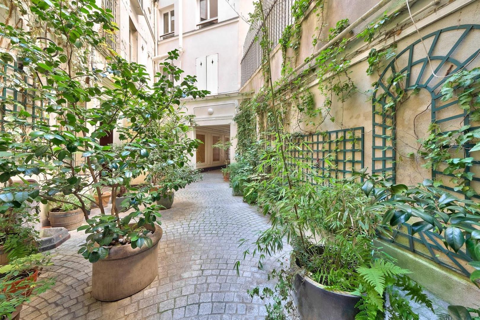 Guestready - Atypic Studio Near Montmartre Apartman Párizs Kültér fotó